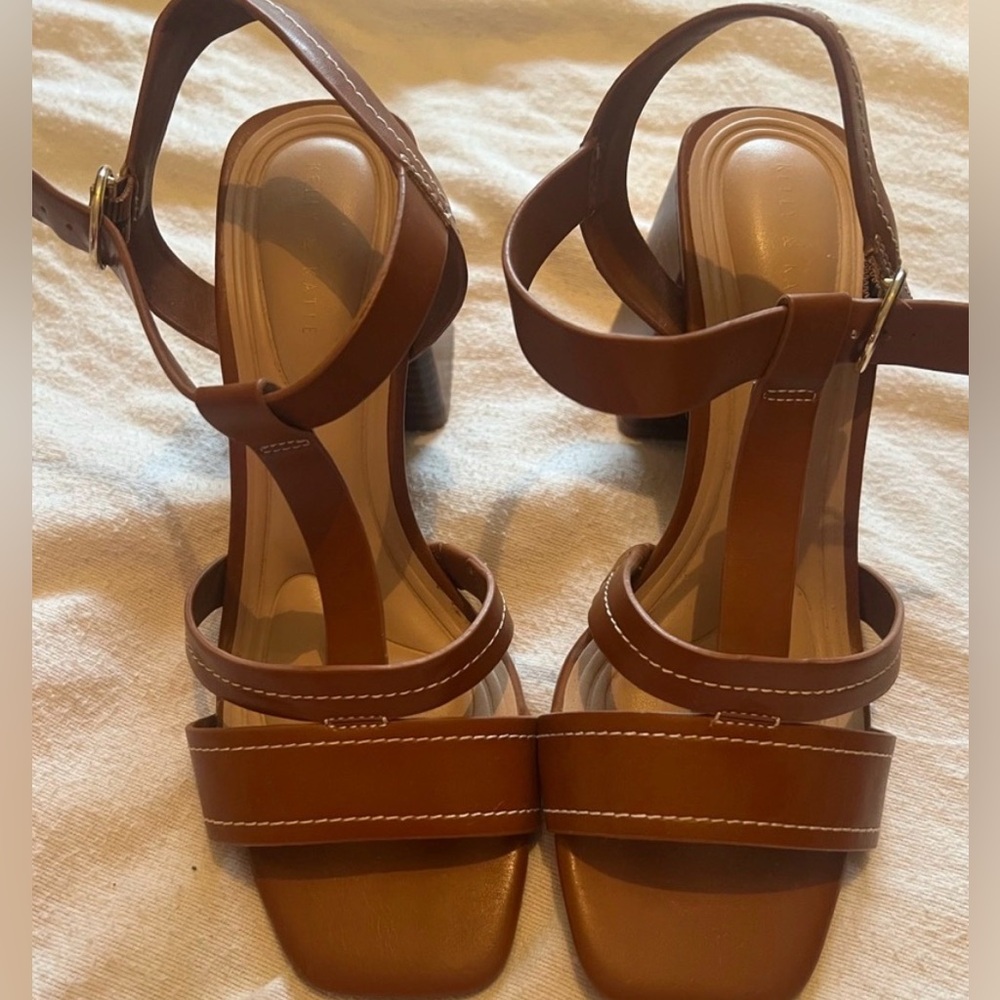 Elegant Brown Strappy Sandals
